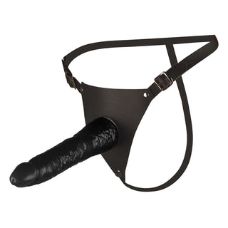 Leather Strap on aus Leder getragen