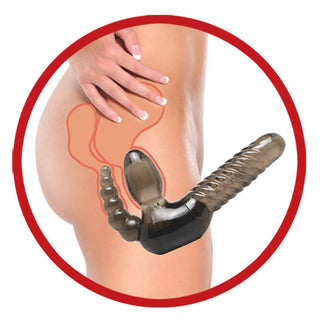 Strapless Strap on with Anal Stimulator getragen