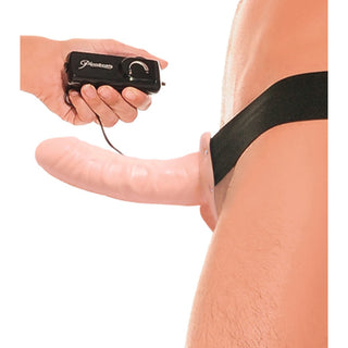 Vibrierender hohler Strap-on mit Fernbedienung in heller Hautfarbe