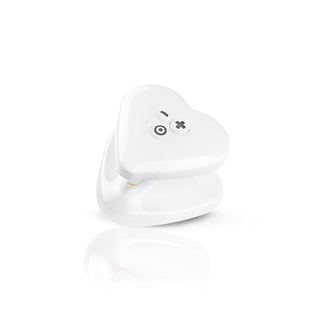 https://cdn.shopify.com/s/files/1/0858/5759/9815/files/46539_HeartsDesire-White_KnoepfeOben.jpg?v=1769078731