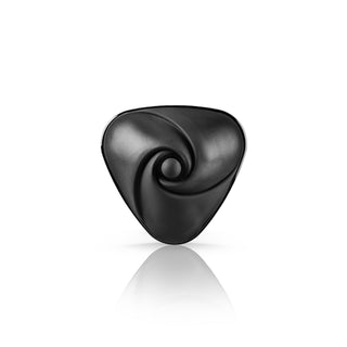 https://cdn.shopify.com/s/files/1/0858/5759/9815/files/46549_HeartsDesire_Black_FrontalUnten.jpg?v=1769078259